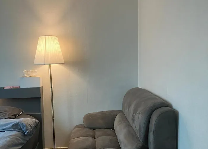 2bed Gangnam, Sinnonhyeon Long-term Travel, Business Trip, Tourist Guide Available Nonhyeon Station Sinnonhyeon Station 10 Minutes On Foot *